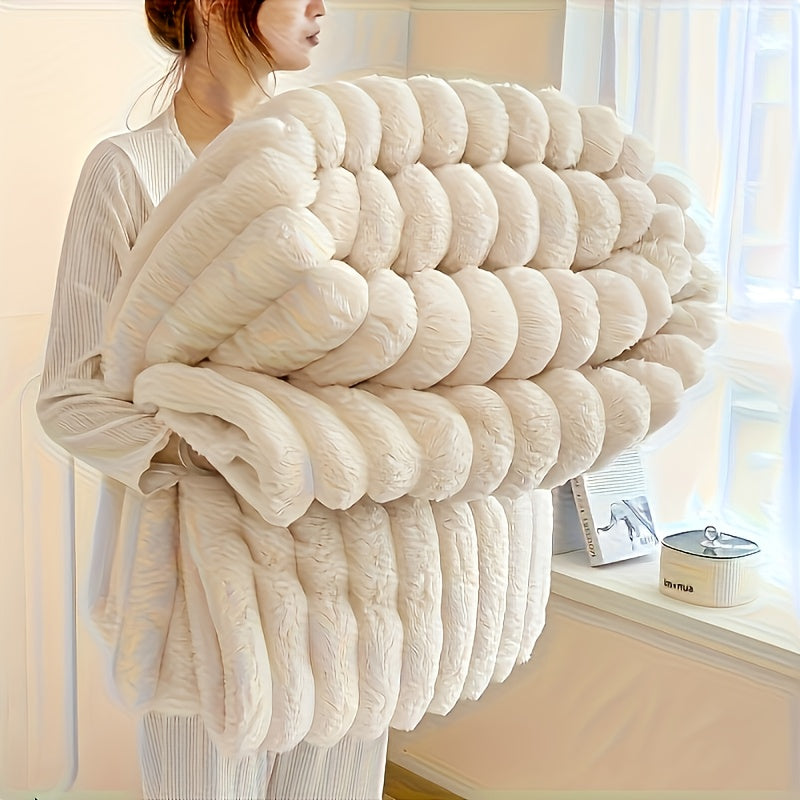 1pc Blanket Soft And Comfortable, Thermal Fleece Blanket Nap Blanket Air Conditioning Blanket Office Outdoor Camping Gift Blanket, Suitable for All Seasons