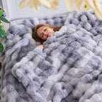 Faux Fur Throw Blanket product detail 7