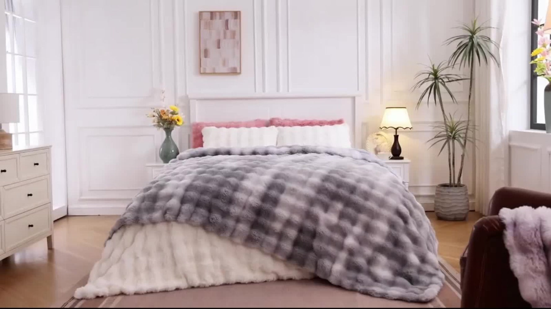 Faux Fur Throw Blanket product detail 10