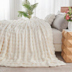 Faux Fur Throw Blanket product detail 14