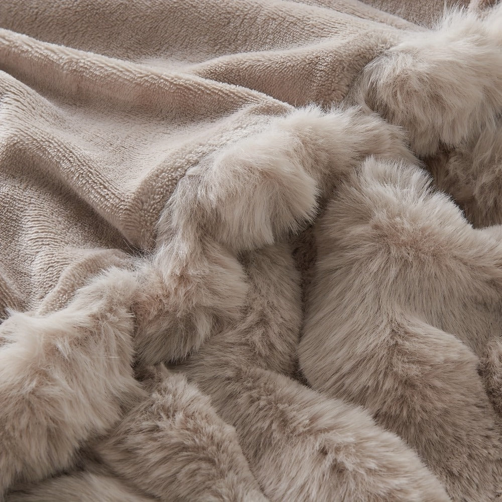 Faux Fur Throw Blanket product detail 17
