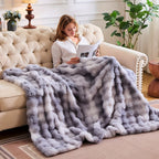 Faux Fur Throw Blanket product detail 18