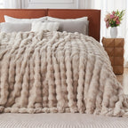 Faux Fur Throw Blanket product detail 9