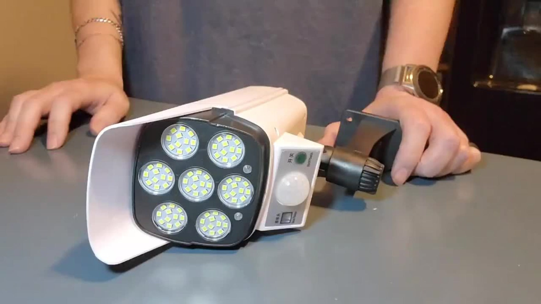 Solar Motion Sensor Street Light product detail 8