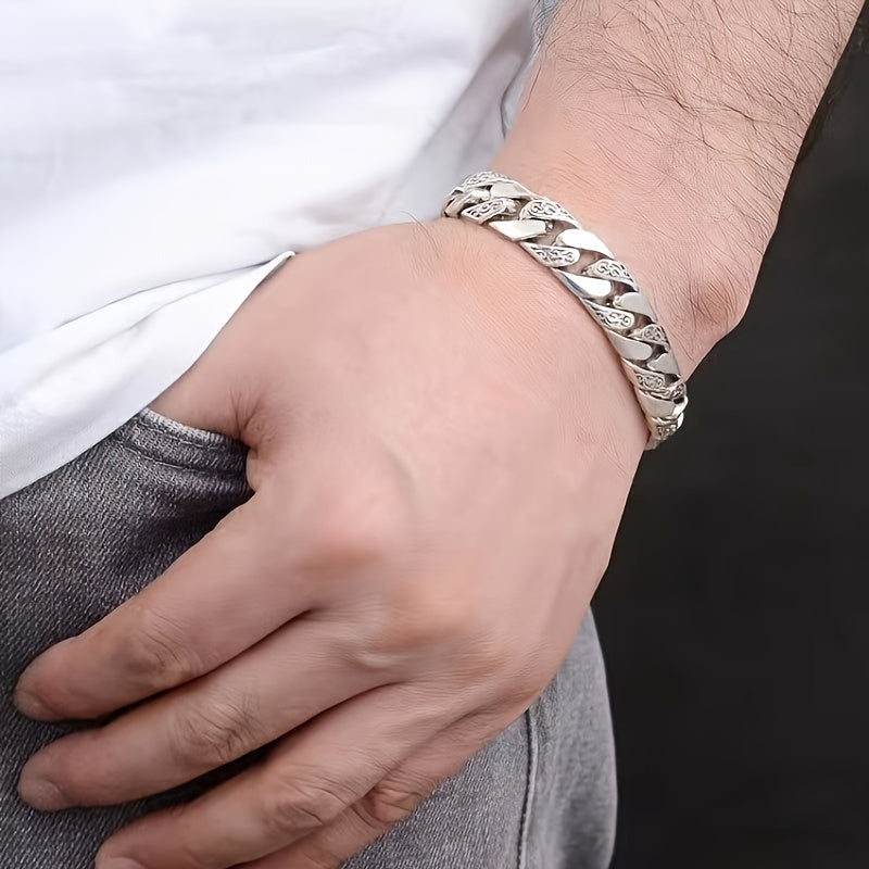A Vintage-Style Bracelet for Couples, Featuring a Rattan Design for Men
