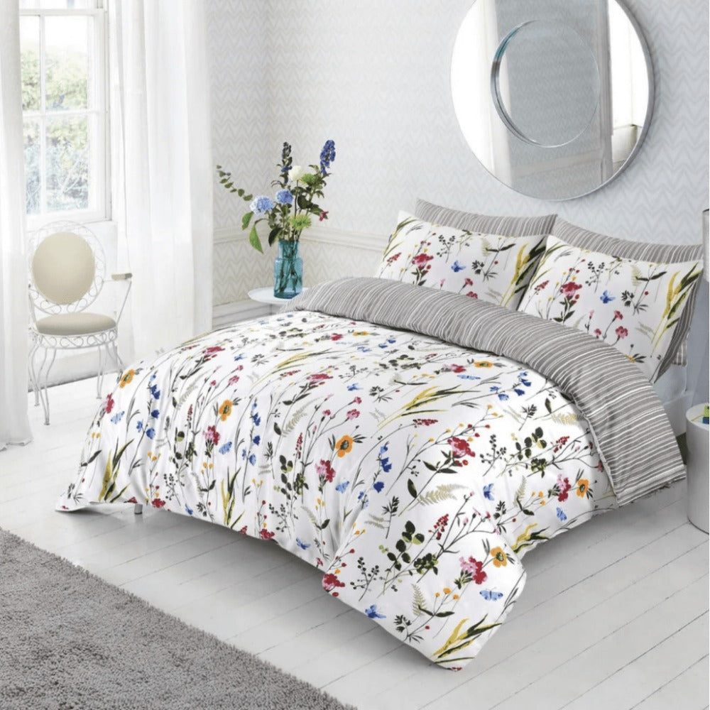 Blossoming Duvet Cover Set – Soft Bedroom Bedding – main product view
