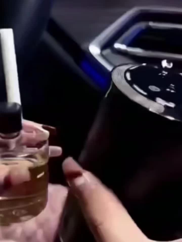2026 Upgraded Smart Car Aroma Diffuser with Colorful Lights And Starry Sky Projection, Automatic On/Off, Natural Fragrance, Portable Diffuser, Long-Lasting Scent, Suitable for Cars, Homes, And Offices