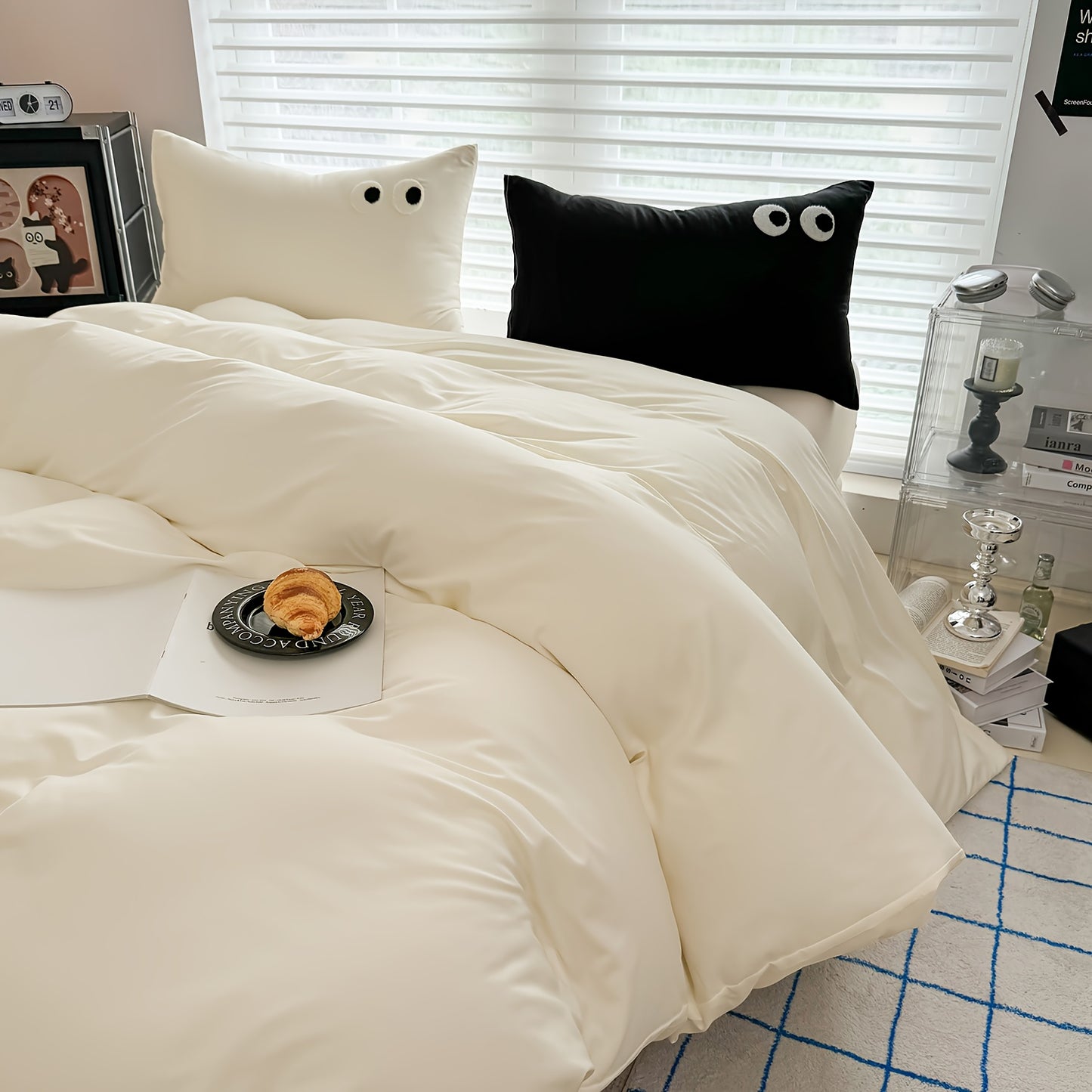 3pcs Quilt Duvet Cover - Super Smooth Comfortable & Soft Duvet Cover Bedding Set- Perfect For Home Hotel Sleepers Quality Bedding, Bedroom/ Room Decoration, (1 *Quilt Cover + 2*Pillowcases) Single/Queen/Queen/King Size, Pillowcase Eyes Embroidery