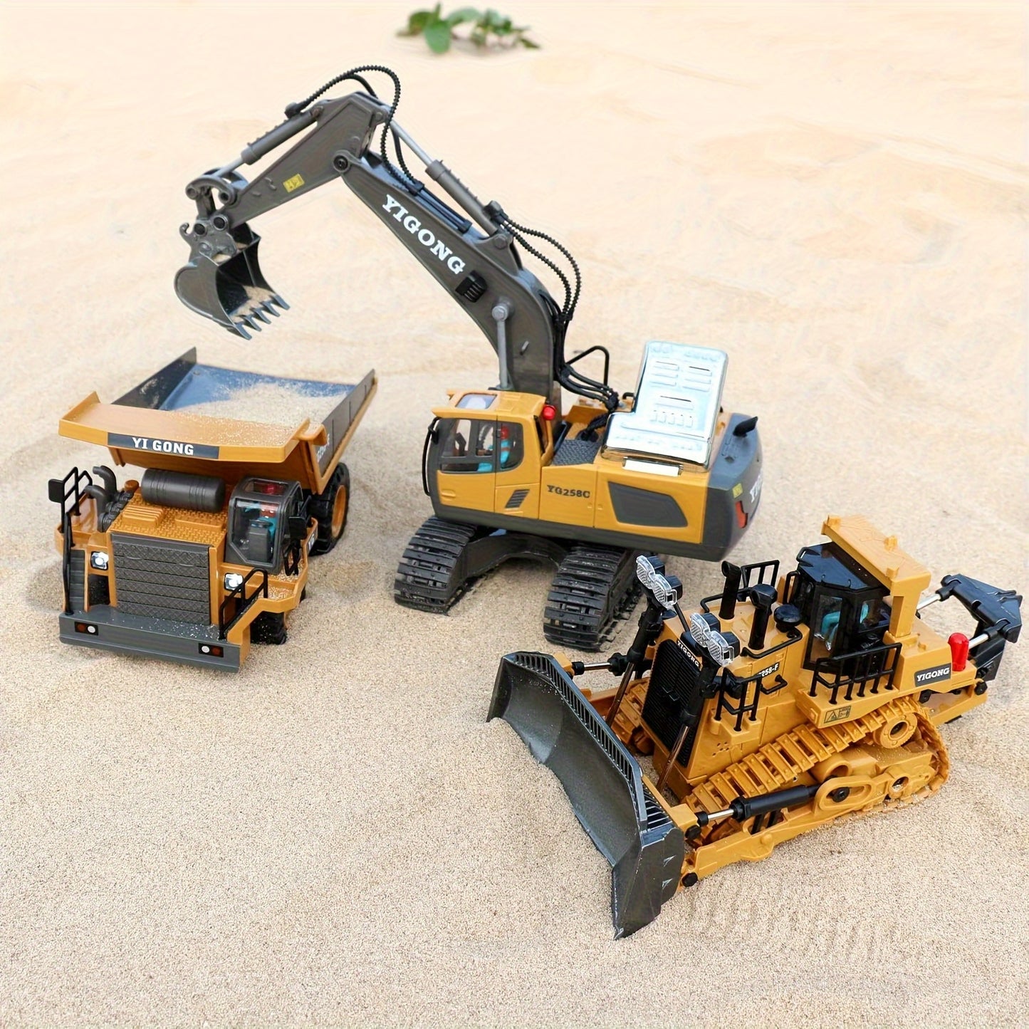2/3/4pcs Construction Vehicle Set, 2.4G High-Tech 11-Channel RC Excavator, Dump Truck, Bulldozer, Alloy & Plastic Engineering Toy Construction Vehicle Set