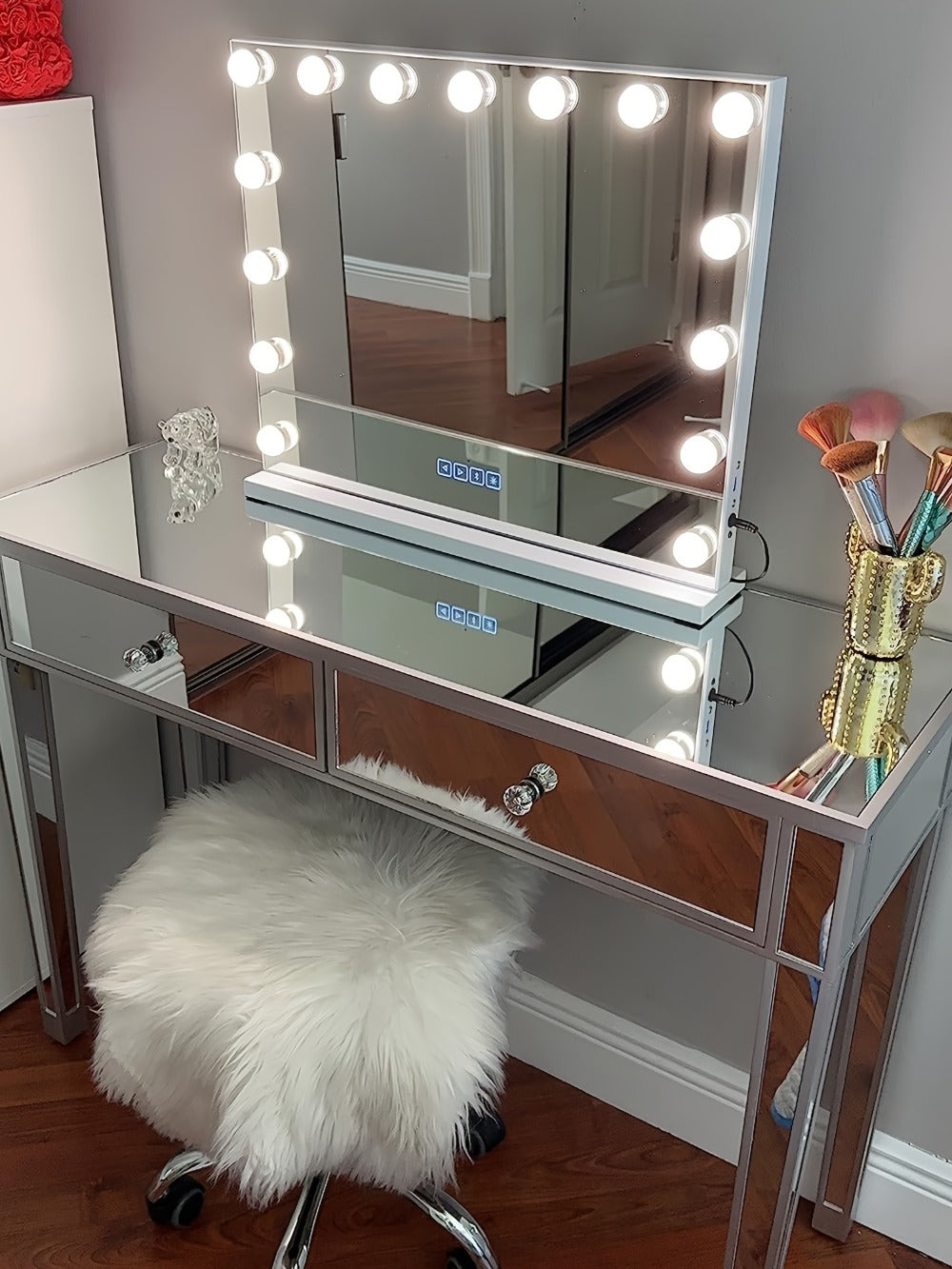 LED Makeup Mirror detail view 9 for Australian shoppers