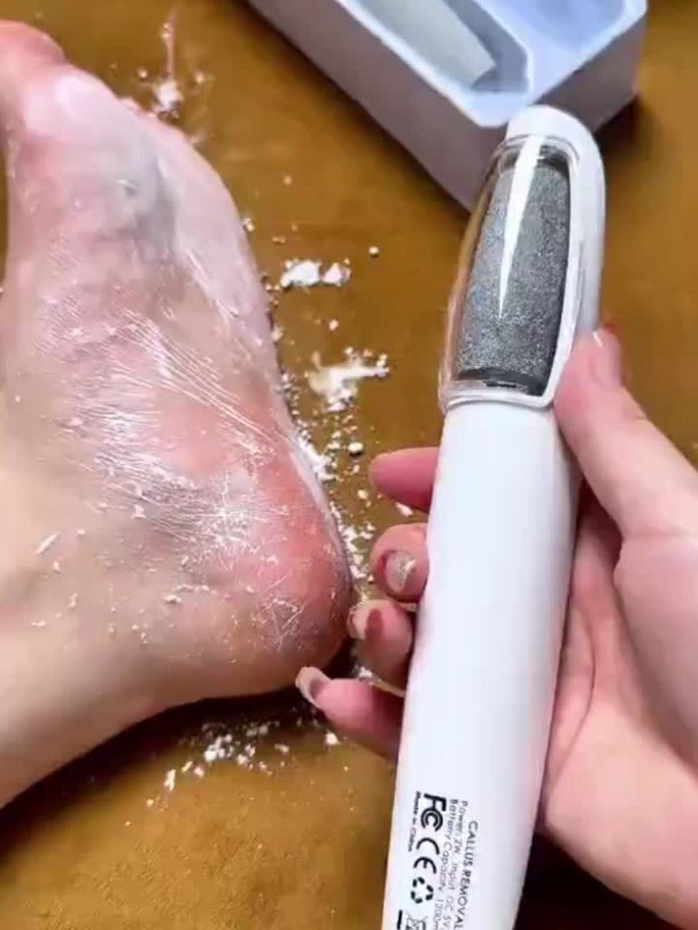 Rechargeable Electric Foot File detail view 8 for Australian shoppers