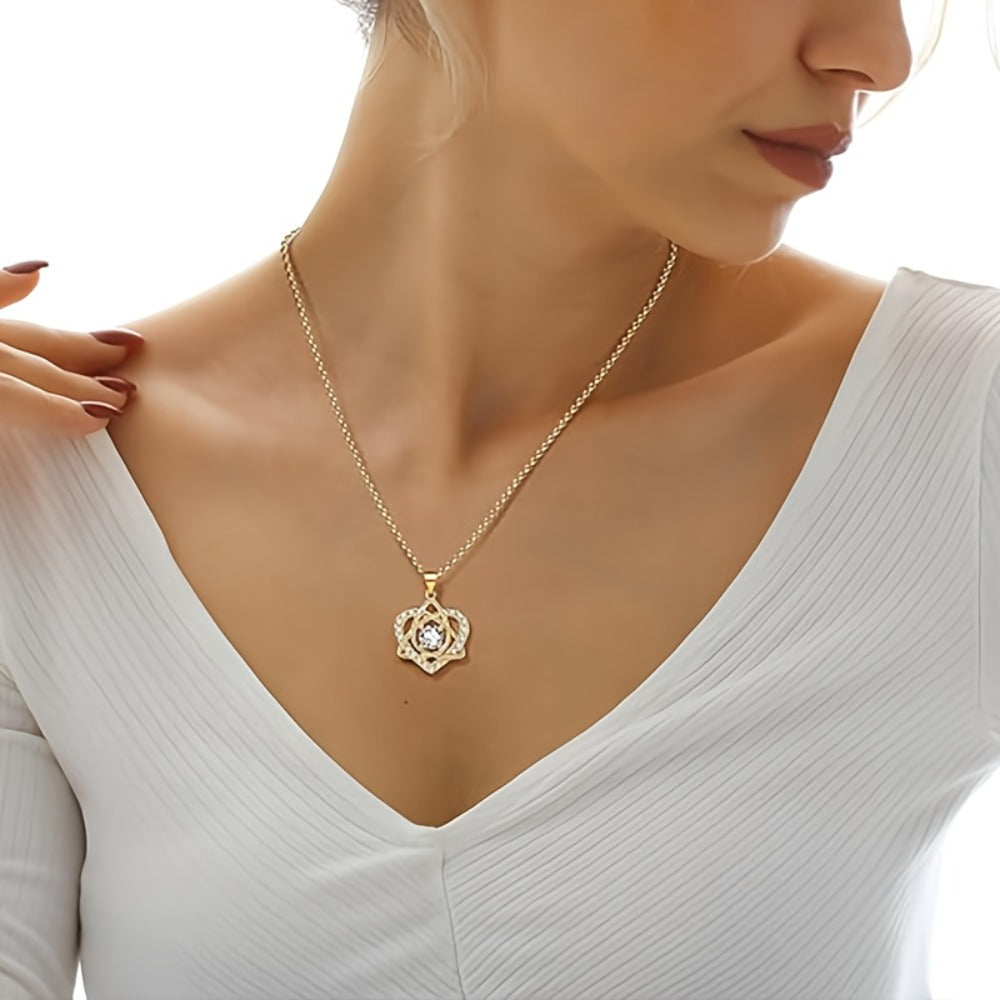 Silver-Tone Pendant Necklace product detail 7